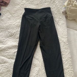 Yummie control black leggings size small